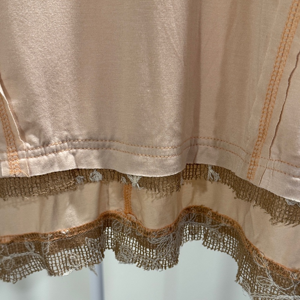 POL Tan Lace Accent Short Sleeve Top - Picture 6 of 6